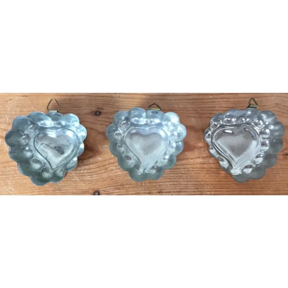 Set 3 Small Vtg Antique Primitive Copper Heart Pudding Cake Molds 3